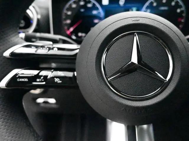 2026 Mercedes-Benz E-CLASS E 300 CLE 300