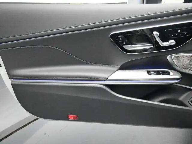 2026 Mercedes-Benz E-CLASS E 300 CLE 300