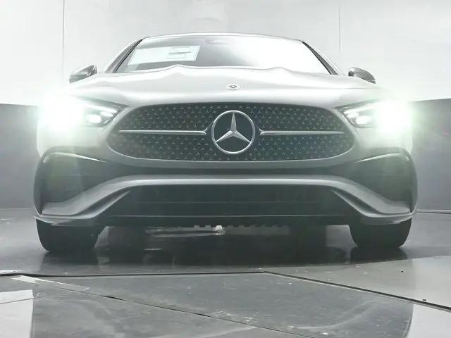 2026 Mercedes-Benz E-CLASS E 300 CLE 300