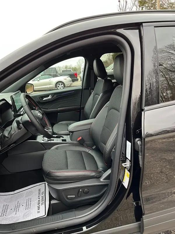 2026 Ford Escape ST-Line Select