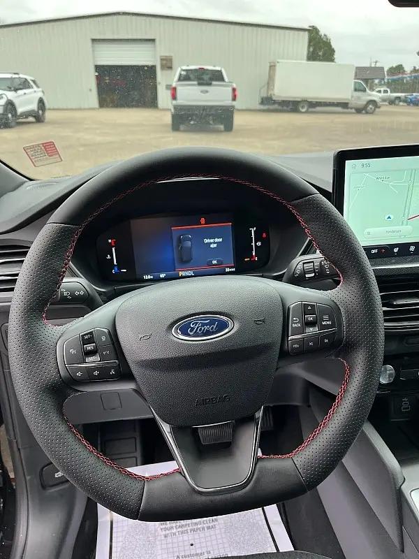 2026 Ford Escape ST-Line Select