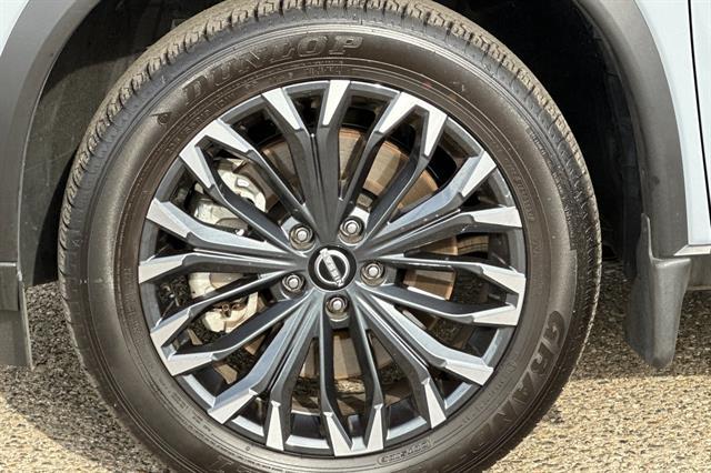2025 Nissan Rogue SL FWD