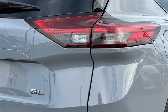 2025 Nissan Rogue SL FWD