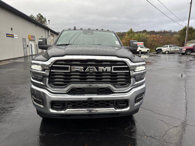 2026 RAM Ram 2500 RAM 2500 TRADESMAN CREW CAB 4X4 64 BOX