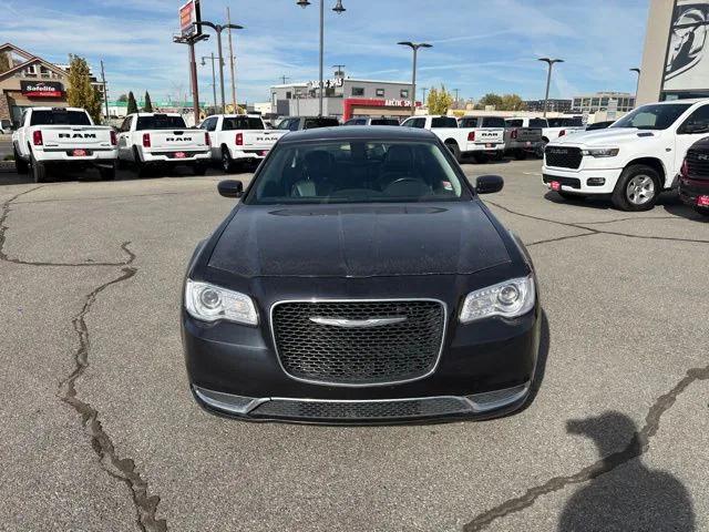 2016 Chrysler 300 Limited 2016 Chrysler 300 Limited
