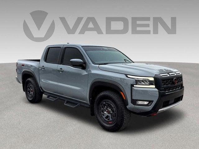 2025 Nissan Frontier Crew Cab PRO-4X 4x4 2025 Nissan Frontier Crew Cab PRO-4X 4x4