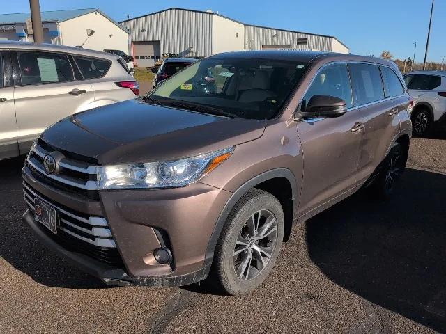 2018 Toyota Highlander LE 2018 Toyota Highlander LE