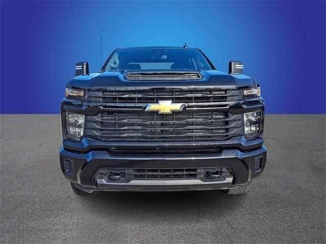 2025 Chevrolet Silverado 2500HD 4WD Crew Cab Standard Bed Custom