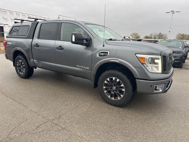 2017 Nissan TITAN PRO-4X 2017 Nissan TITAN PRO-4X