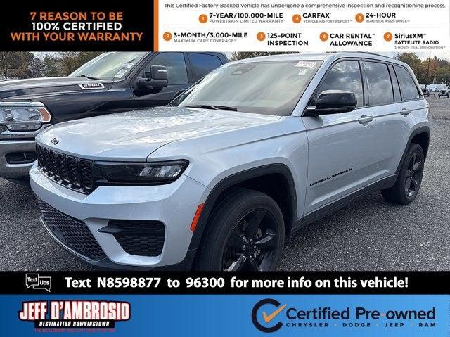 2022 Jeep Grand Cherokee Altitude 4x4 2022 Jeep Grand Cherokee Altitude 4x4