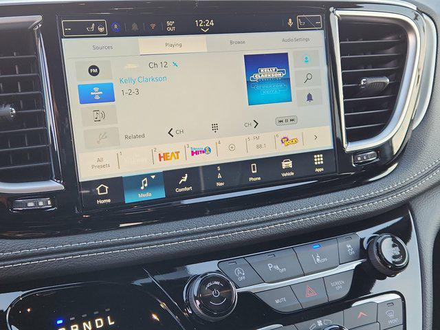2026 Chrysler Pacifica Limited AWD