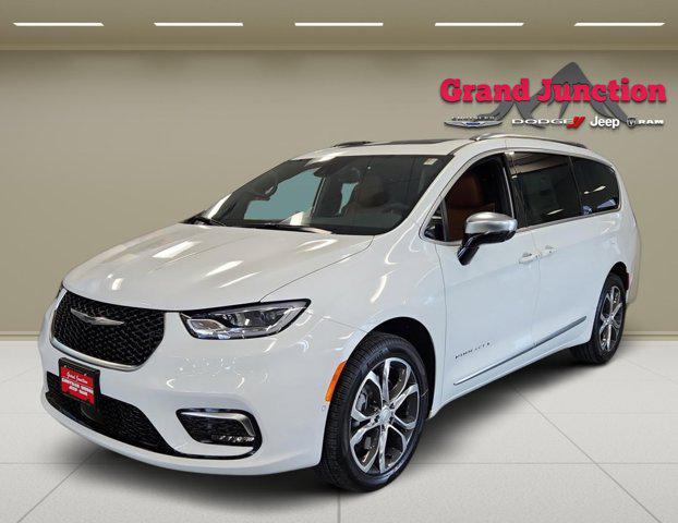 2026 Chrysler Pacifica Pinnacle AWD