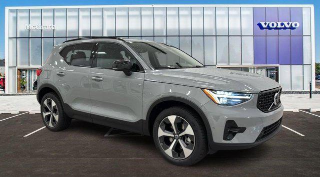 2026 Volvo XC40 B5 Plus for sale in Barrington, IL