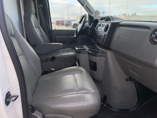 2012 Ford E-350 Cutaway Base