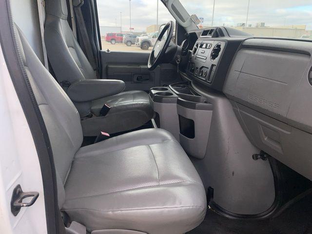 2012 Ford E-350 Cutaway Base