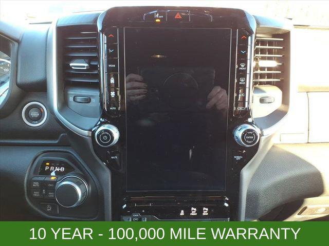 2026 Ram 1500 Big Horn Crew Cab 4x4 5'7" Box