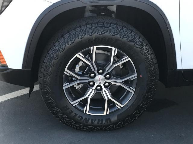 2026 GMC Acadia AT4 AWD