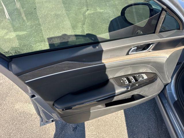 2023 Kia K5 EX