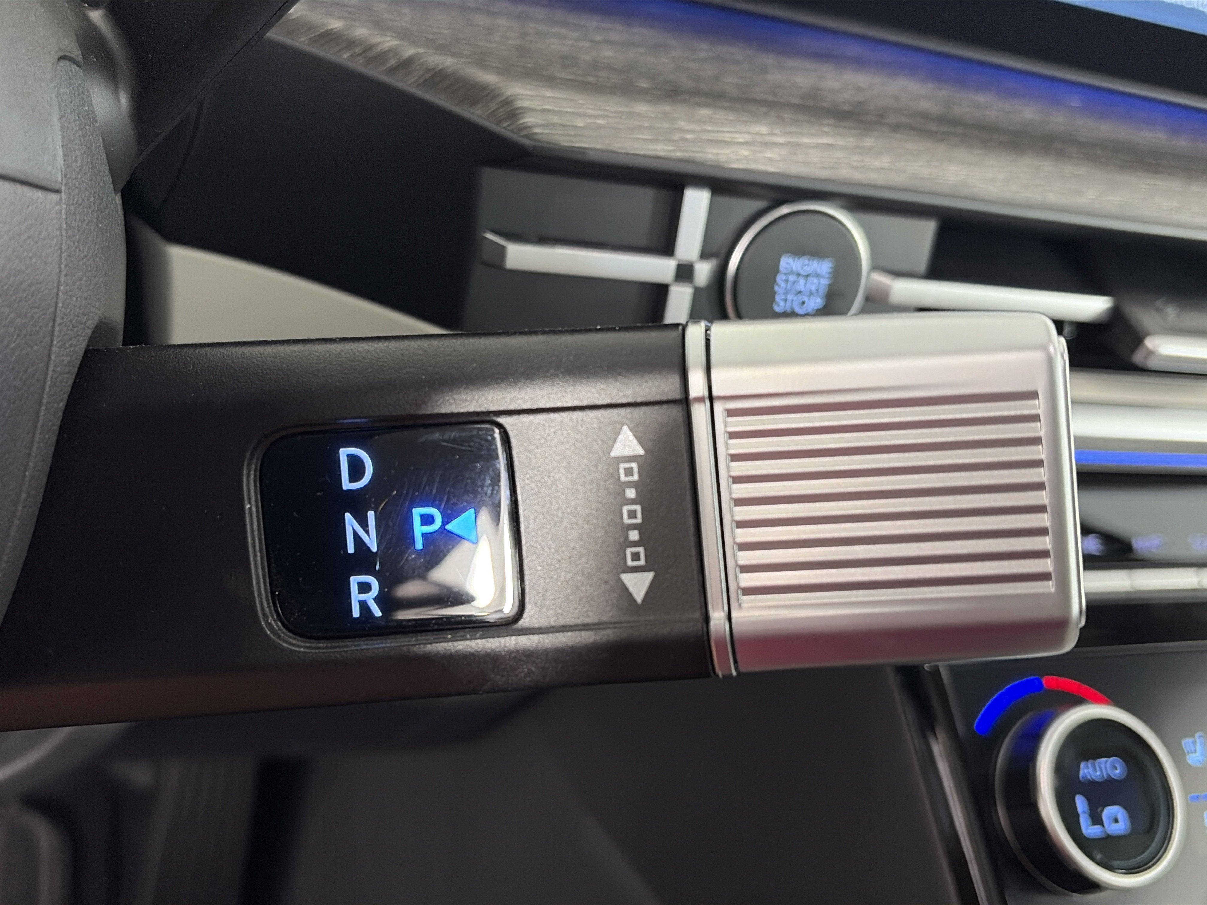 2026 Hyundai Santa Fe Limited - Photo 30