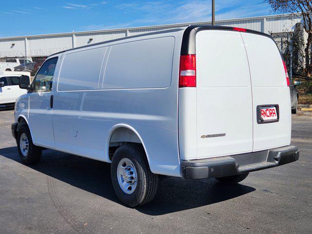 2025 Chevrolet Express Cargo Van RWD 2500 Regular Wheelbase WT