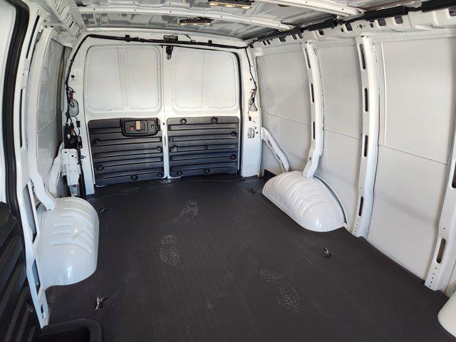 2025 Chevrolet Express Cargo Van RWD 2500 Regular Wheelbase WT
