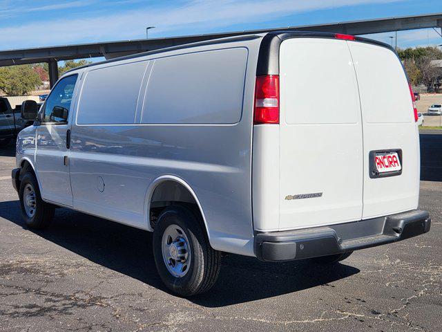 2025 Chevrolet Express Cargo Van RWD 2500 Regular Wheelbase WT