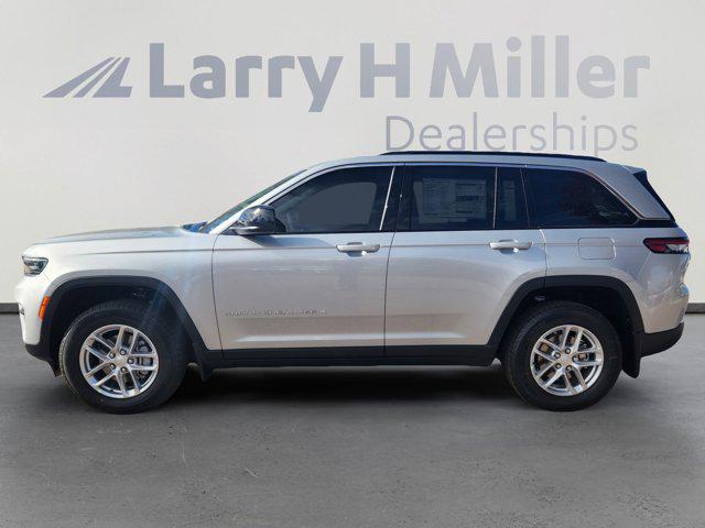 2025 Jeep Grand Cherokee Laredo X 4x4
