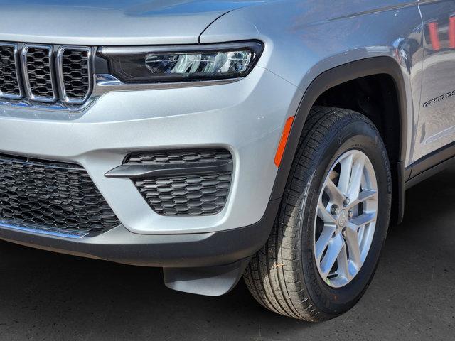 2025 Jeep Grand Cherokee Laredo X 4x4