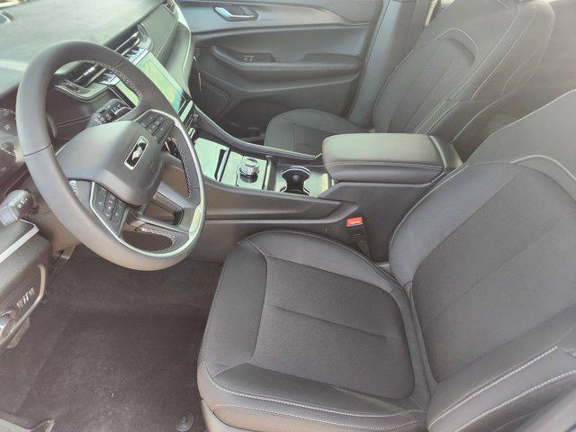 2025 Jeep Grand Cherokee Laredo X 4x4