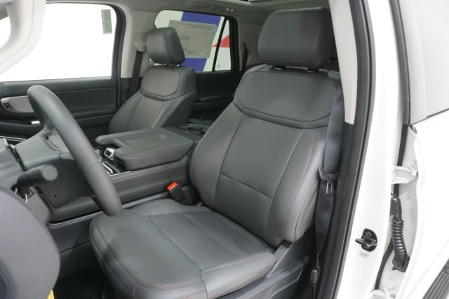 2025 Ford Expedition Active MAX