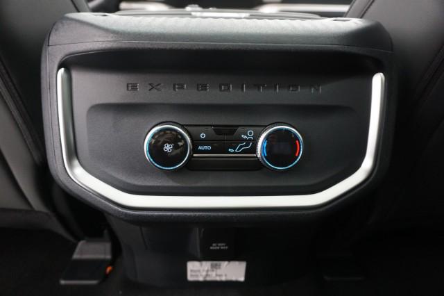 2025 Ford Expedition Active MAX