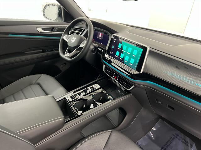 2026 Volkswagen Atlas Cross Sport SEL R-Line Black