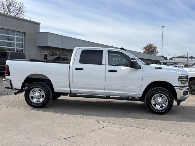 2026 RAM Ram 2500 RAM 2500 TRADESMAN CREW CAB 4X4 64 BOX