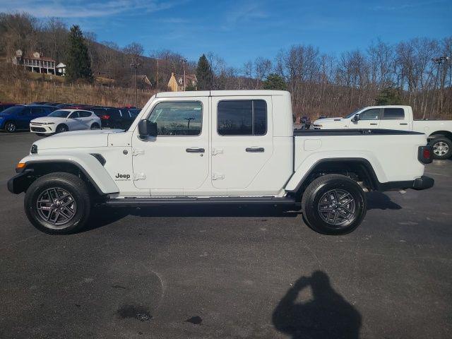 2026 Jeep Gladiator GLADIATOR SPORT S 4X4
