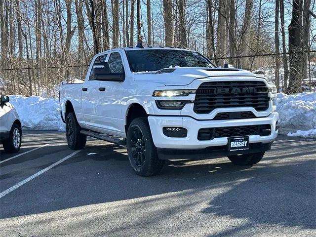 2026 RAM Ram 2500 RAM 2500 BLACK EXPRESS CREW CAB 4X4 64 BOX