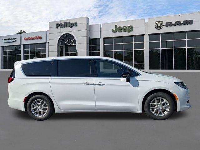 2026 Chrysler Voyager VOYAGER LX 2026 Chrysler Voyager VOYAGER LX