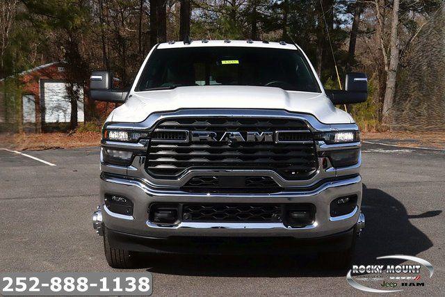 2026 Ram 3500 Tradesman Crew Cab 4x4 8' Box