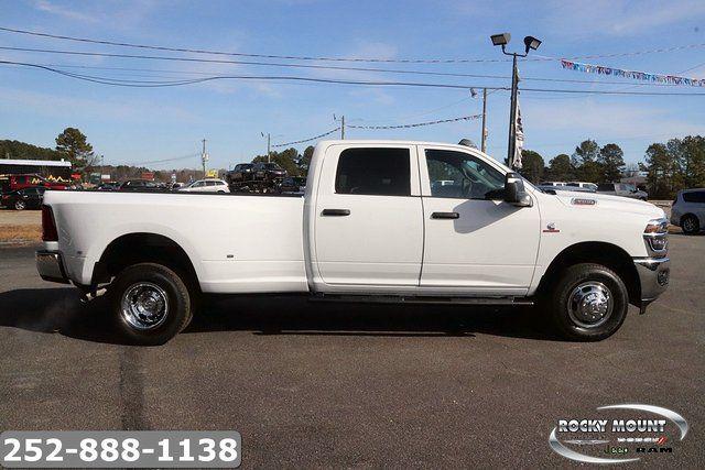 2026 Ram 3500 Tradesman Crew Cab 4x4 8' Box