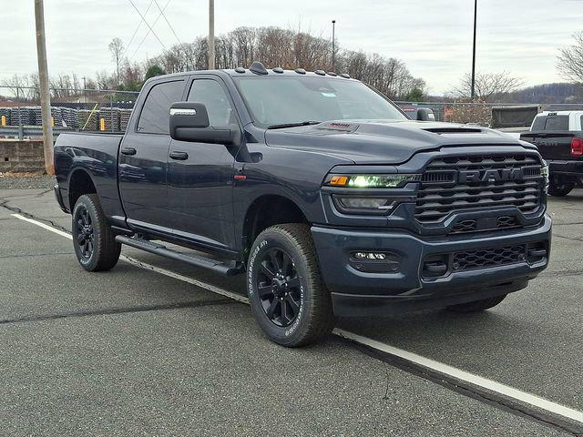2026 RAM Ram 2500 RAM 2500 BLACK EXPRESS CREW CAB 4X4 64 BOX 2026 RAM Ram 2500 RAM 2500 BLACK EXPRESS CREW CAB 4X4 64 BOX