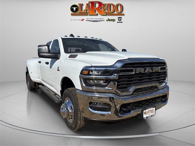 2026 RAM Ram 3500 RAM 3500 TRADESMAN CREW CAB 4X4 8 BOX