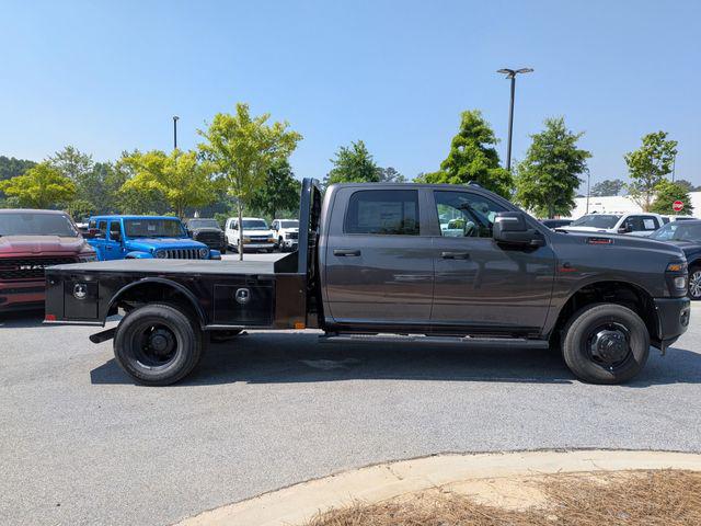 2026 RAM Ram 3500 RAM 3500 TRADESMAN CREW CAB 4X4 8 BOX