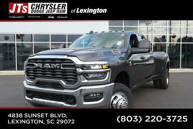 2026 RAM Ram 3500 RAM 3500 TRADESMAN CREW CAB 4X4 8 BOX