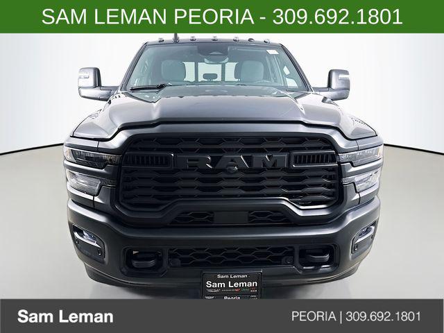 2026 RAM Ram 3500 RAM 3500 TRADESMAN CREW CAB 4X4 8 BOX