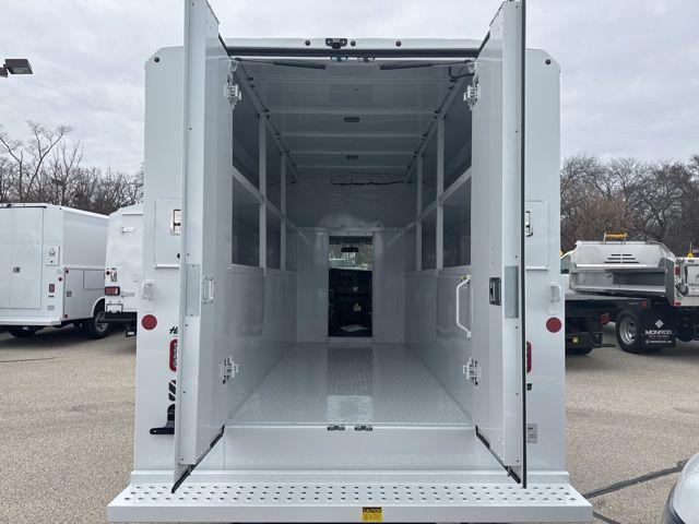 2025 Chevrolet Express Cutaway Work Van