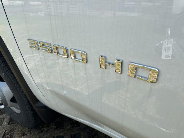 2025 Chevrolet Silverado 3500HD Work Truck