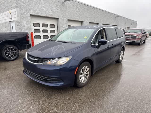 2017 Chrysler Pacifica Touring 2017 Chrysler Pacifica Touring