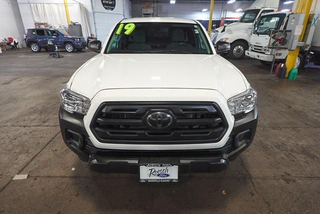 2019 Toyota Tacoma SR 2019 Toyota Tacoma SR
