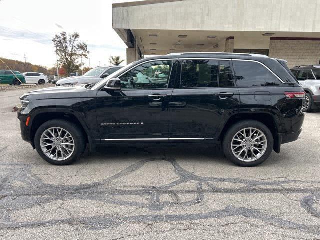 2022 Jeep Grand Cherokee Summit 4x4 2022 Jeep Grand Cherokee Summit 4x4