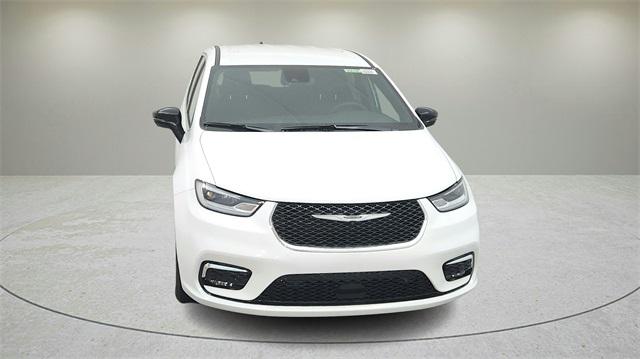 2025 Chrysler Pacifica PACIFICA SELECT
