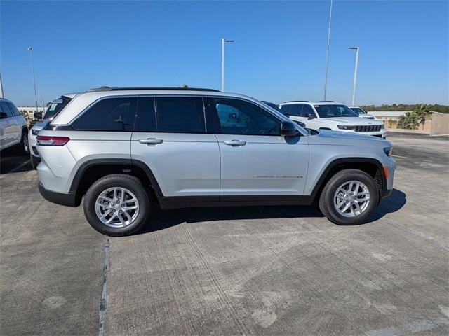 2025 Jeep Grand Cherokee GRAND CHEROKEE LAREDO X 4X2 2025 Jeep Grand Cherokee GRAND CHEROKEE LAREDO X 4X2